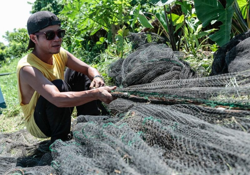 Menschen auf Philippinen unterstuetzen