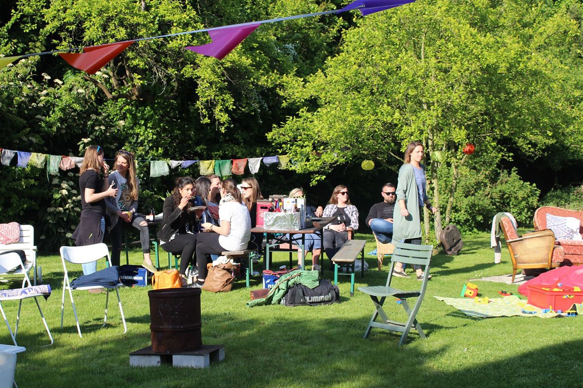 Geburtstagsfeier im Garten mit Spendenaktion 
