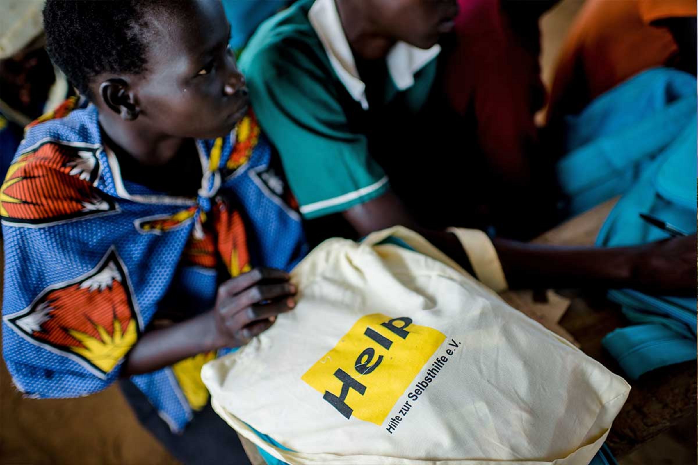 Spenden Periode: Verteilung von Menstruationsprodukten