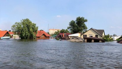 Schwere Überschwemmungen nach Staudammbruch in Cherson