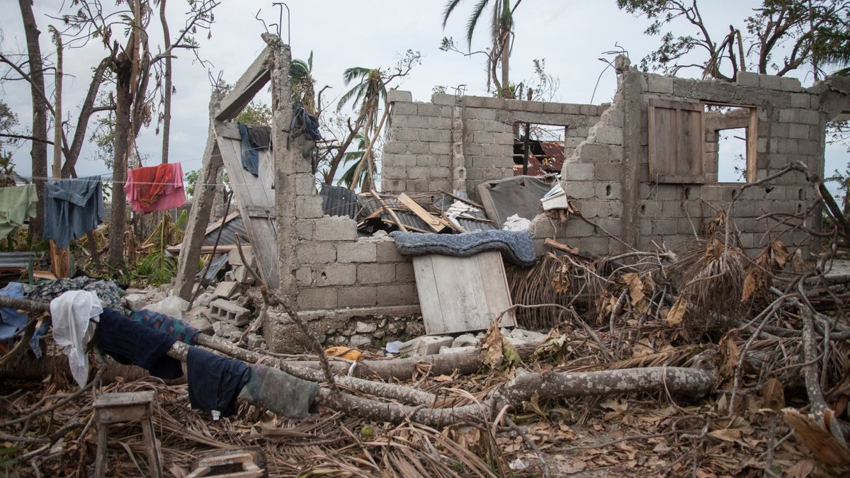 Chaos in den haitianischen Dörfern nach Hurrikan Matthew