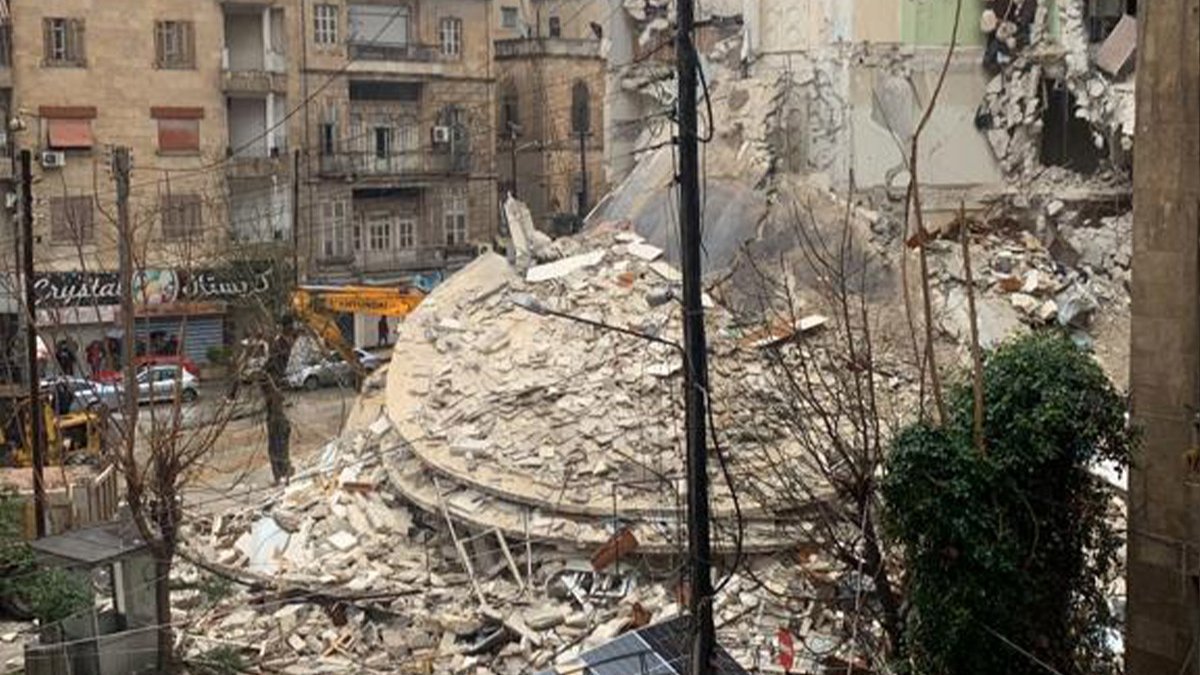 Eingestürztes Gebäude in Aleppo