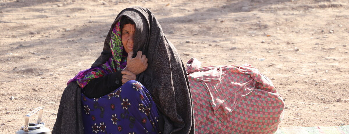 Eine geflüchtete Frau in Afghanistan