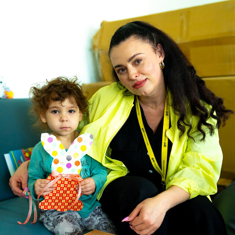 Psychologist Yana Derzak gives children in Ukraine new courage