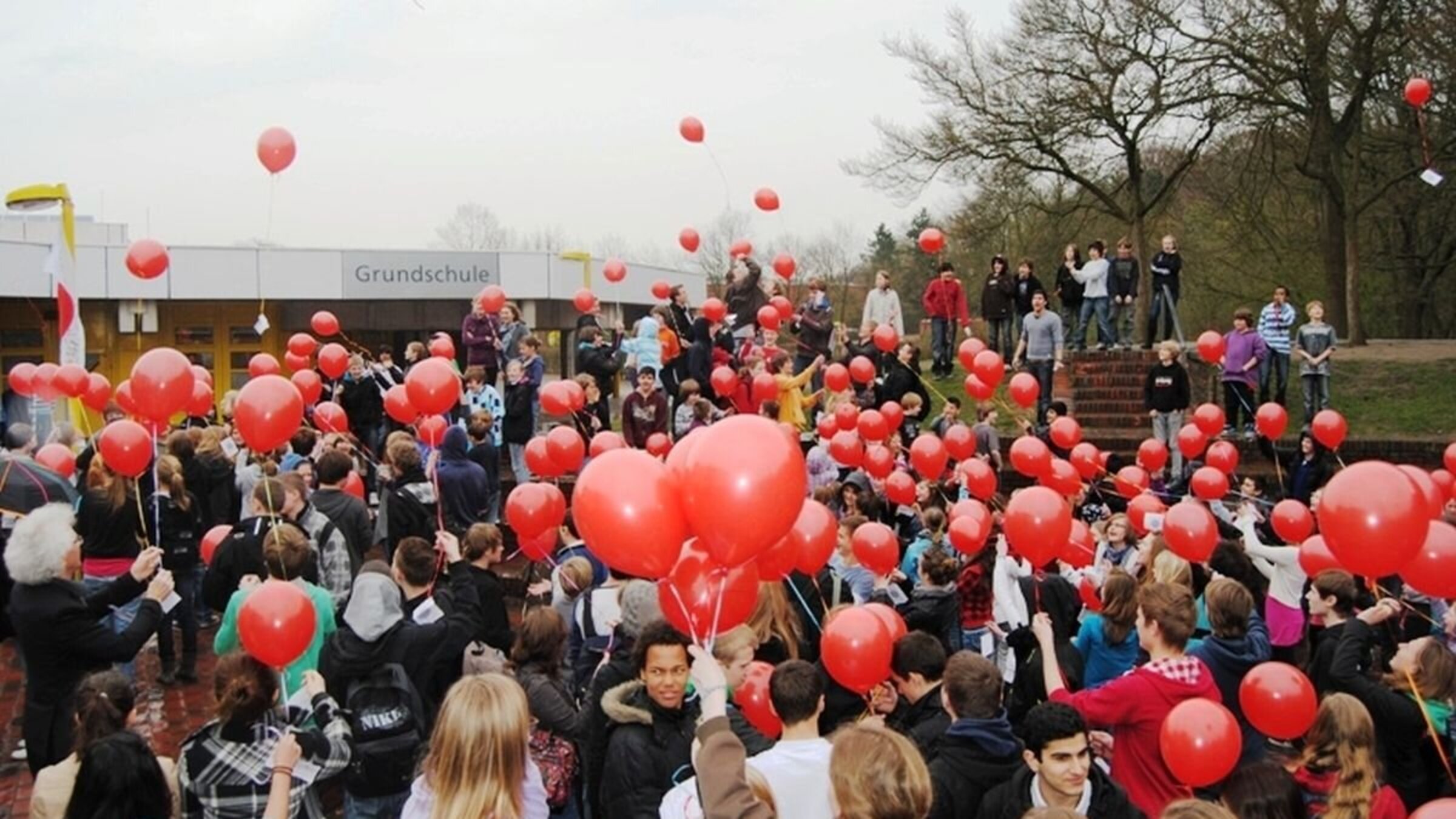 Spenden als Schule
