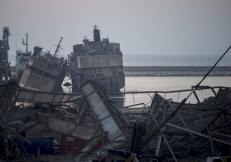 Der zerstörte Hafen in Beirut nach der Explosion