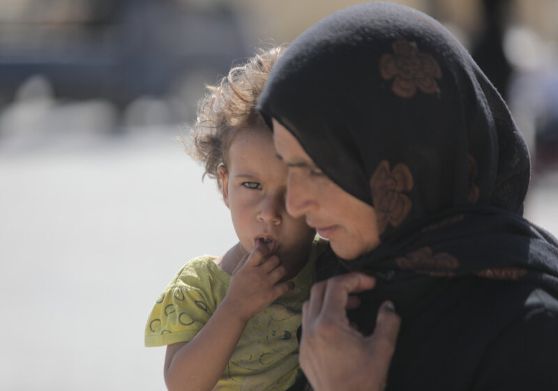 Eine syrische Mutter und ihr Kind