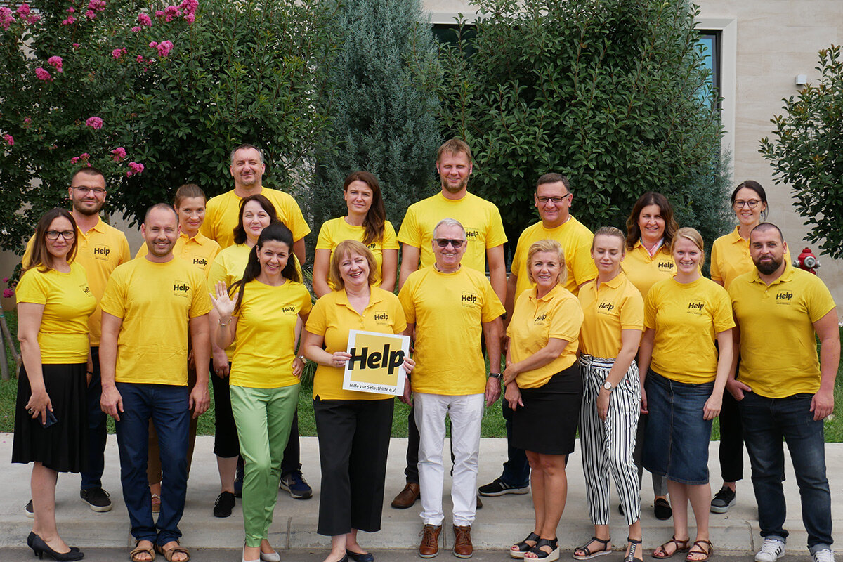 Spenden Südosteuropa: Das Help-Team in Südosteuropa Spenden Südosteuropa: Das Help-Team in Südosteuropa