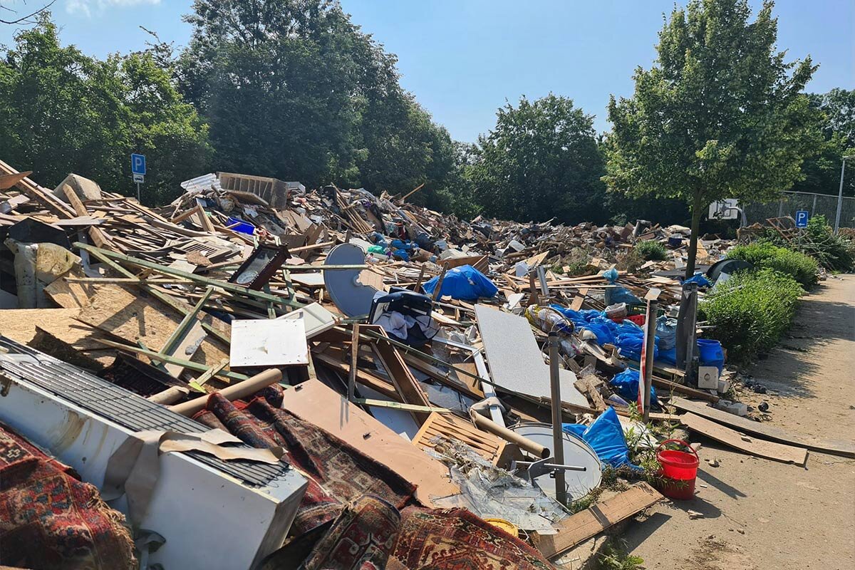 Spenden Hochwasser Deutschland: Aufräumarbeiten in Heimerzheim