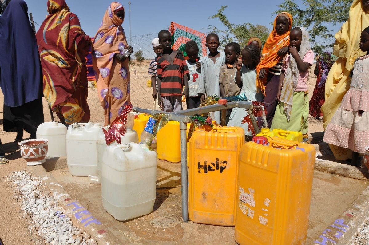 Spende verschenken: Wasserkanister