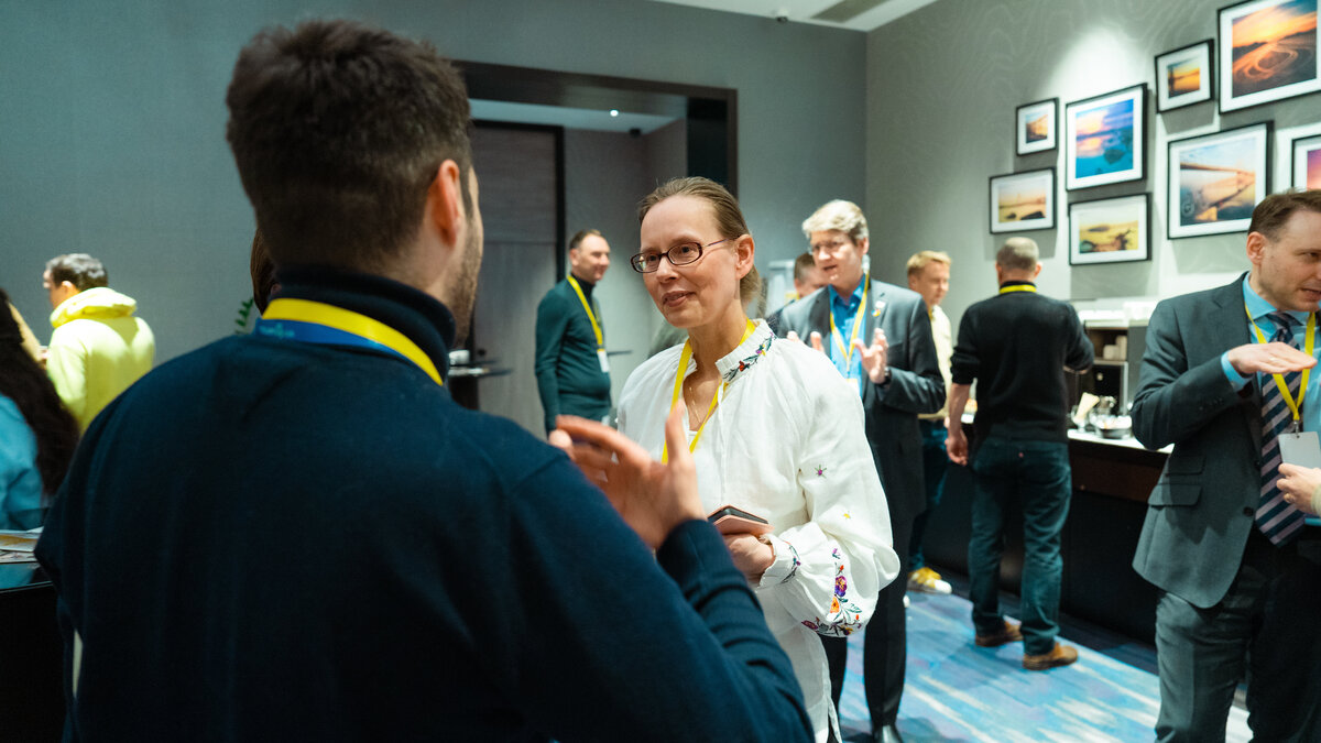 Gritt Richter von Help beim HLF-Launch in der Ukraine