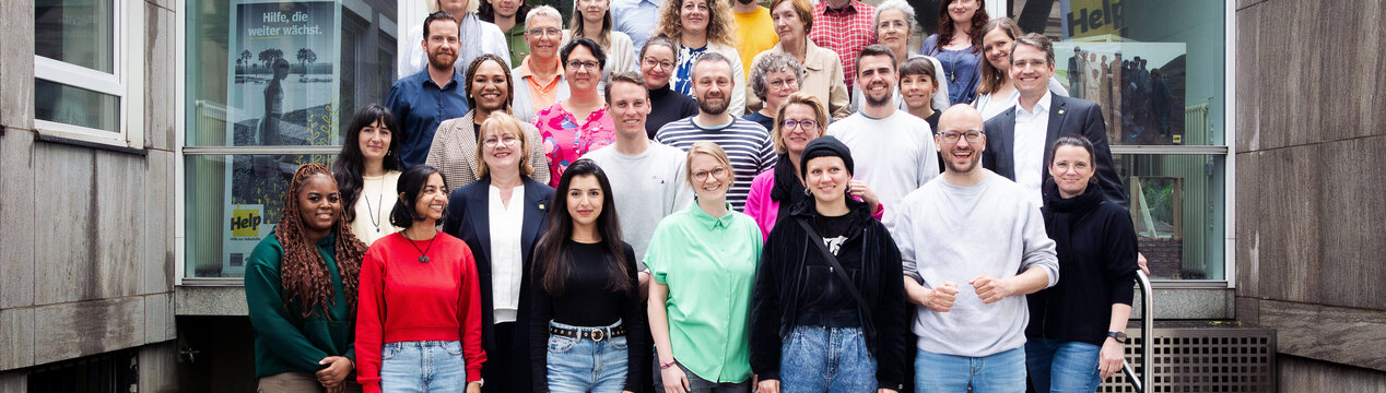 Team von Help - Hilfe zur Selbsthilfe