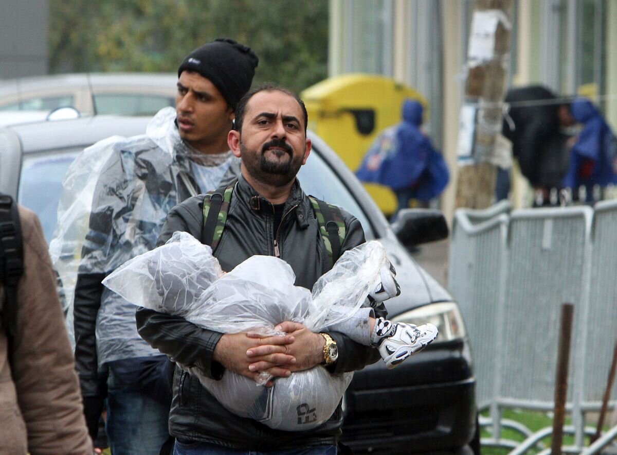 Hilfsgüter für Flüchtlinge in serbischen Lagern