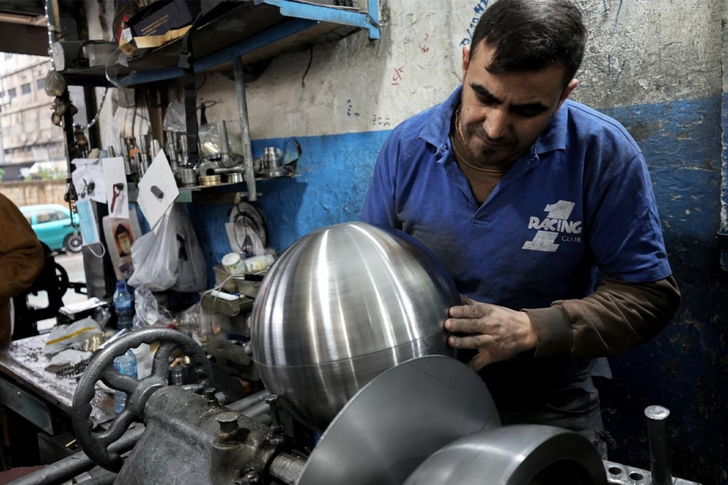 Eine von Help unterstützte Metallwerkstatt